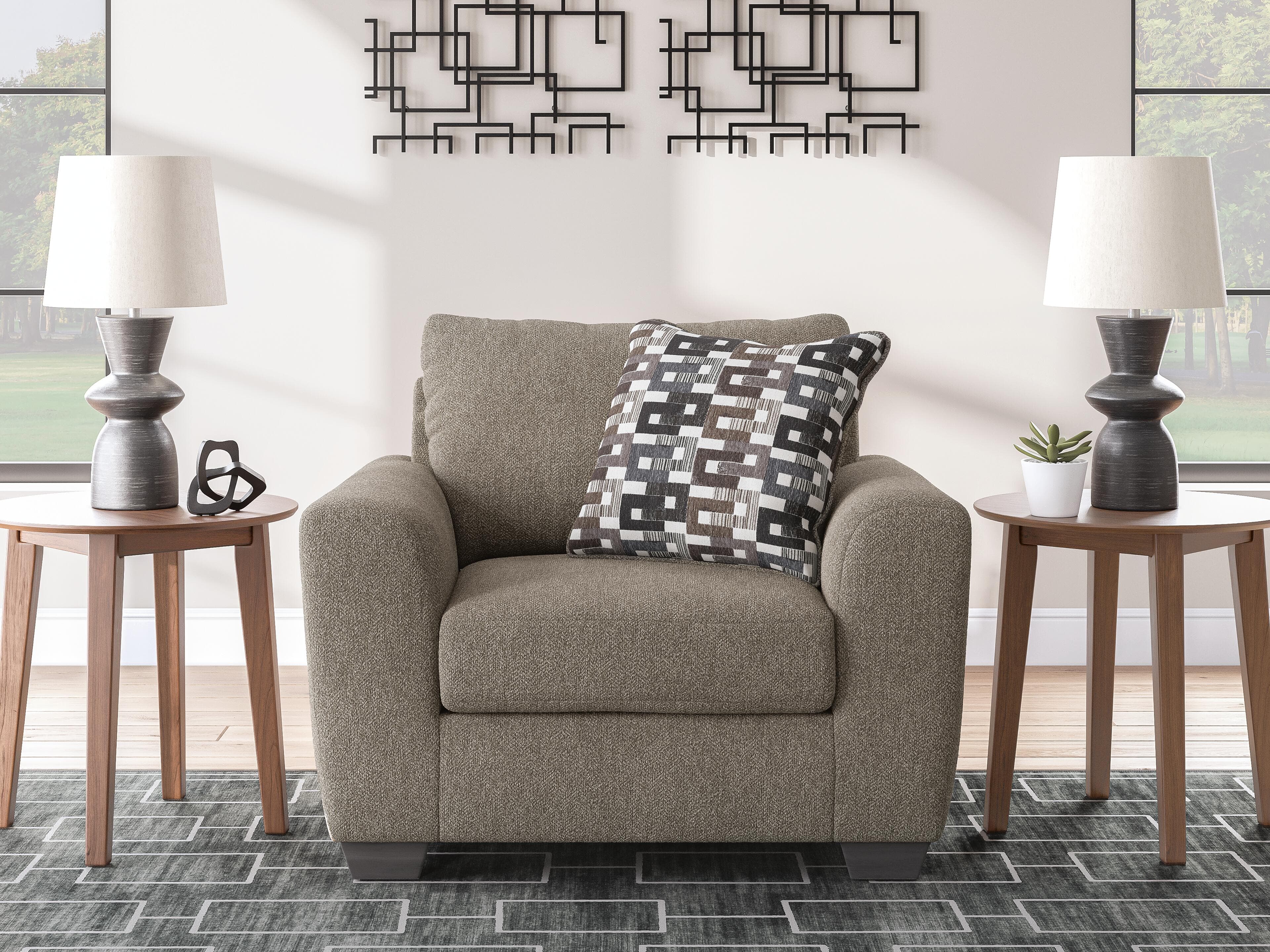 Triston-peaks Oversized Chair