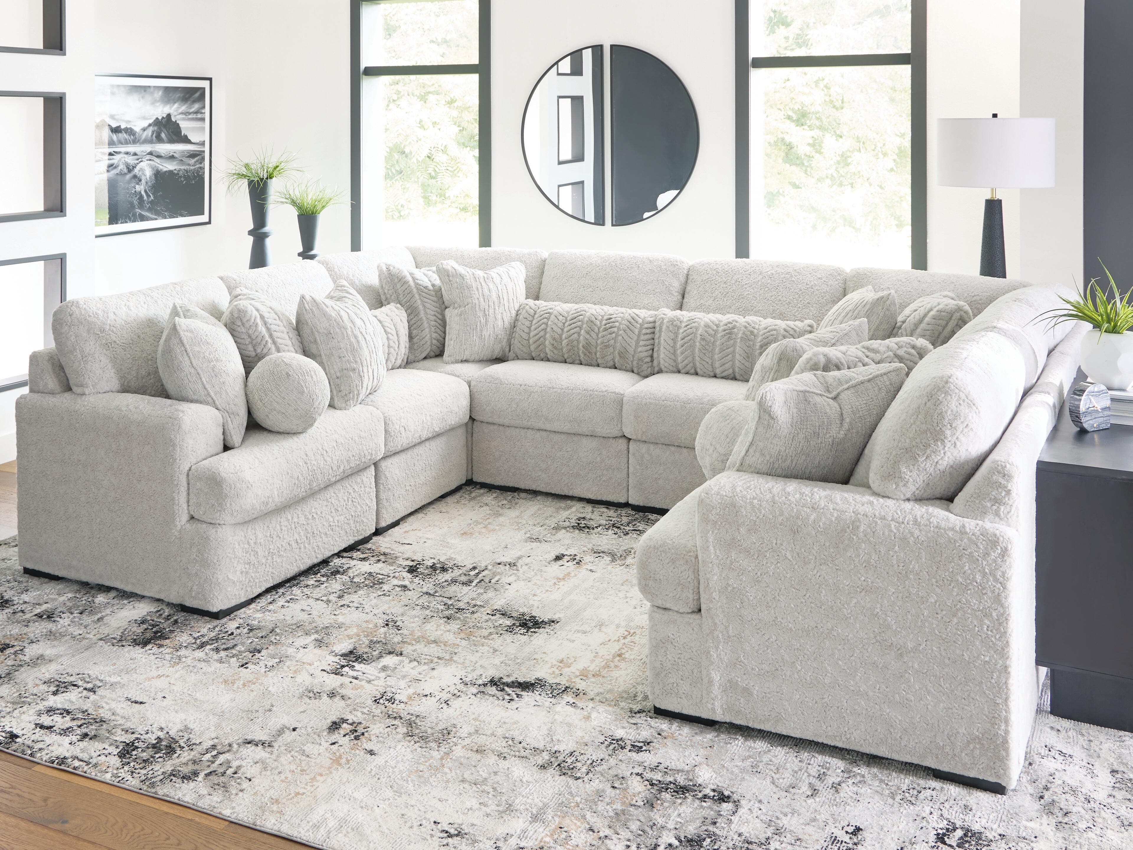 Cuddle Plush 8-piece Sectional