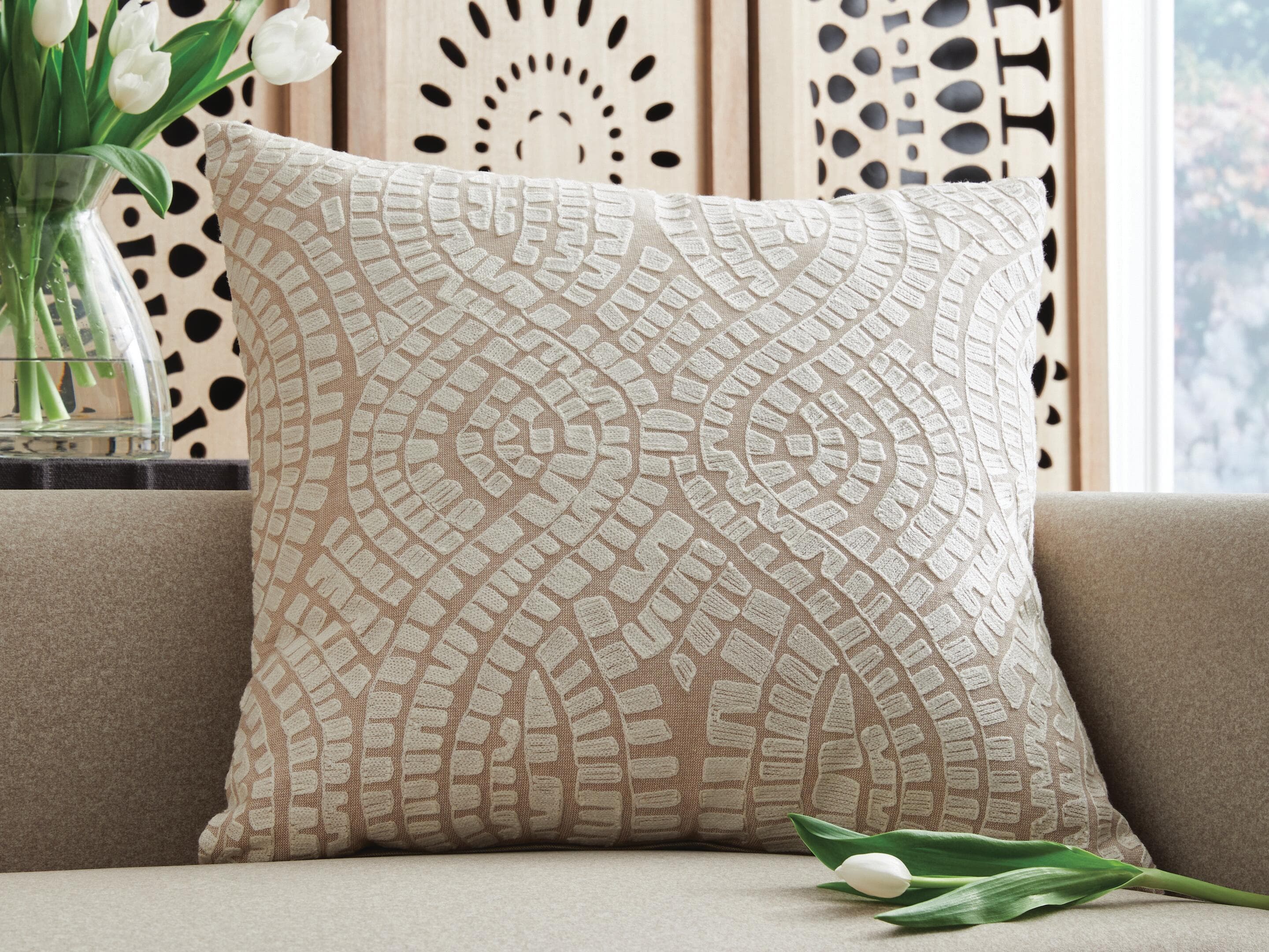 Cortlen Pillow (set of 4)