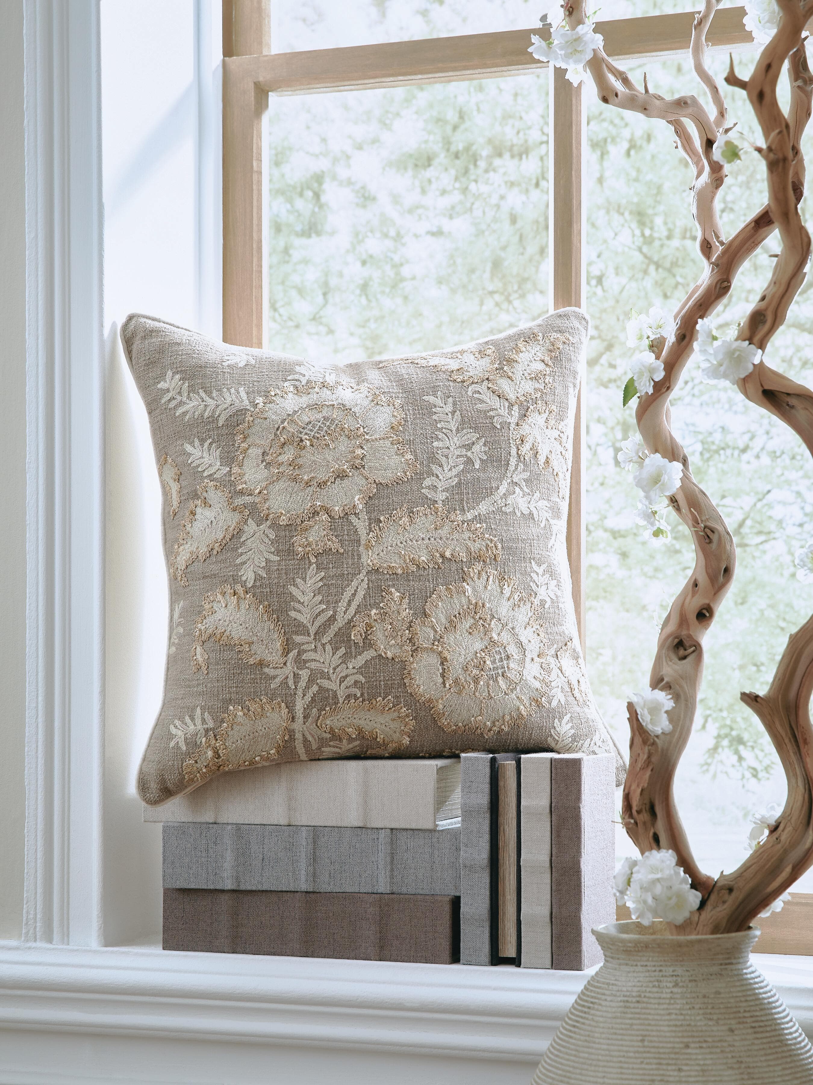 Viveka Pillow (set of 4)