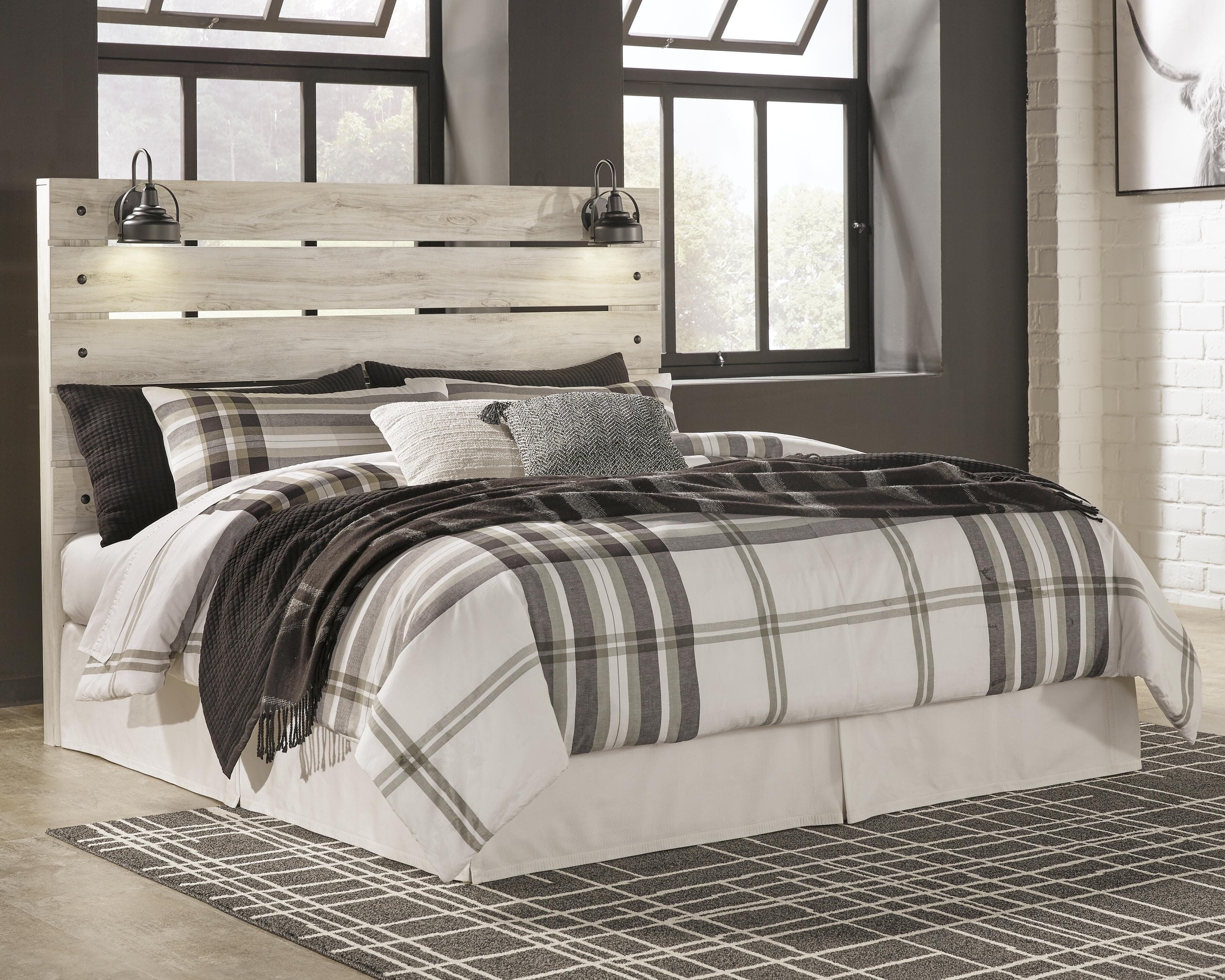 Cambeck King Panel Bed