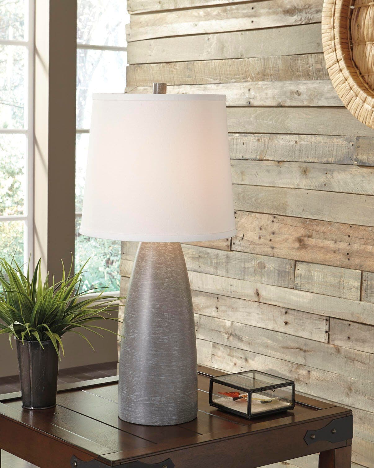Shavontae Table Lamp (set of 2)