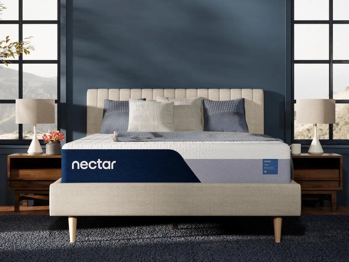 Nectar Classic Memory Foam Full Mattress with Bedding Bundle