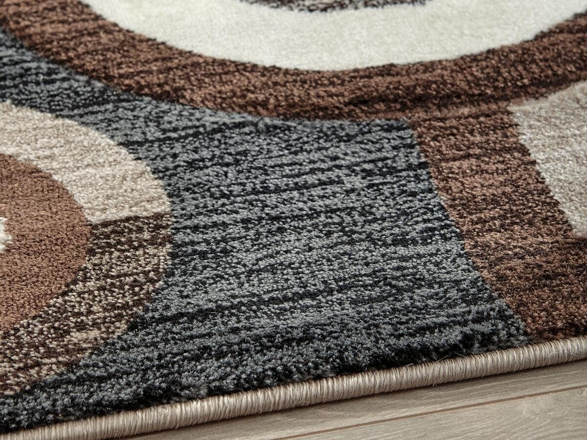 Guintte 5' X 6'7" Rug