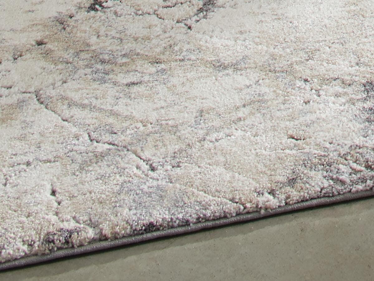 Wyscott 5'3" X 7'3" Rug