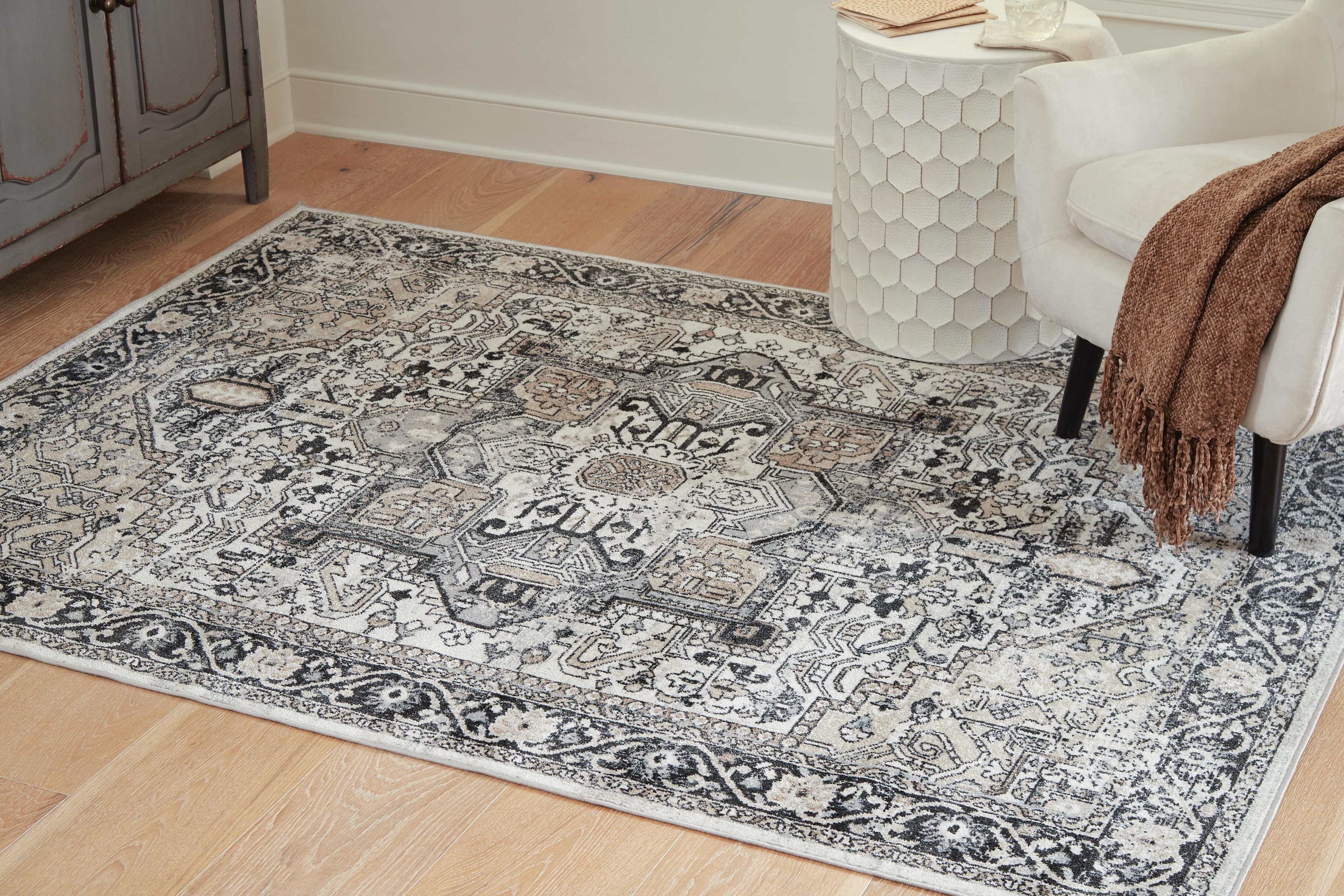 Gregmoore 5'2" X 6'10" Washable Rug