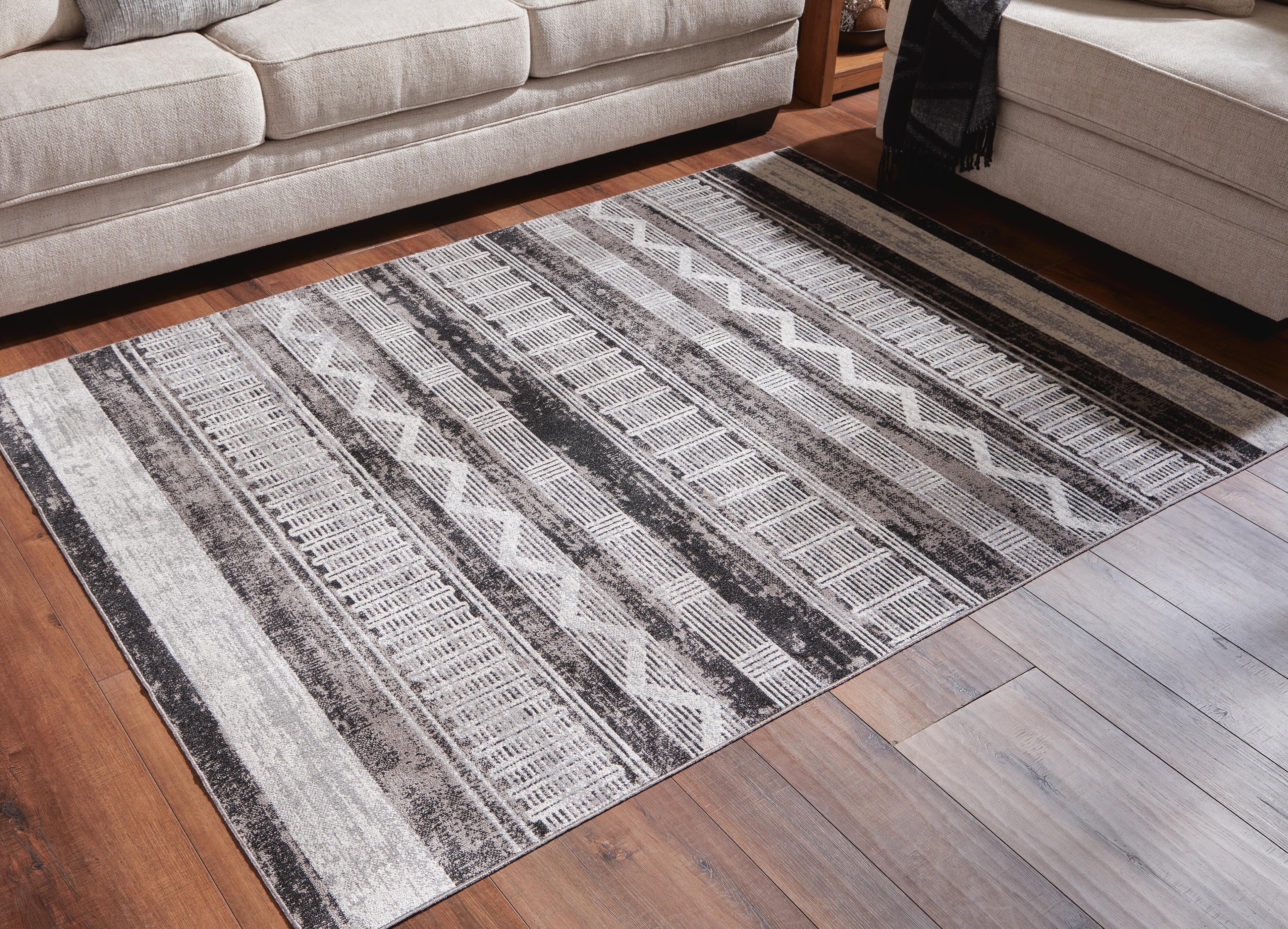 Henchester 5' X 7' Washable Rug