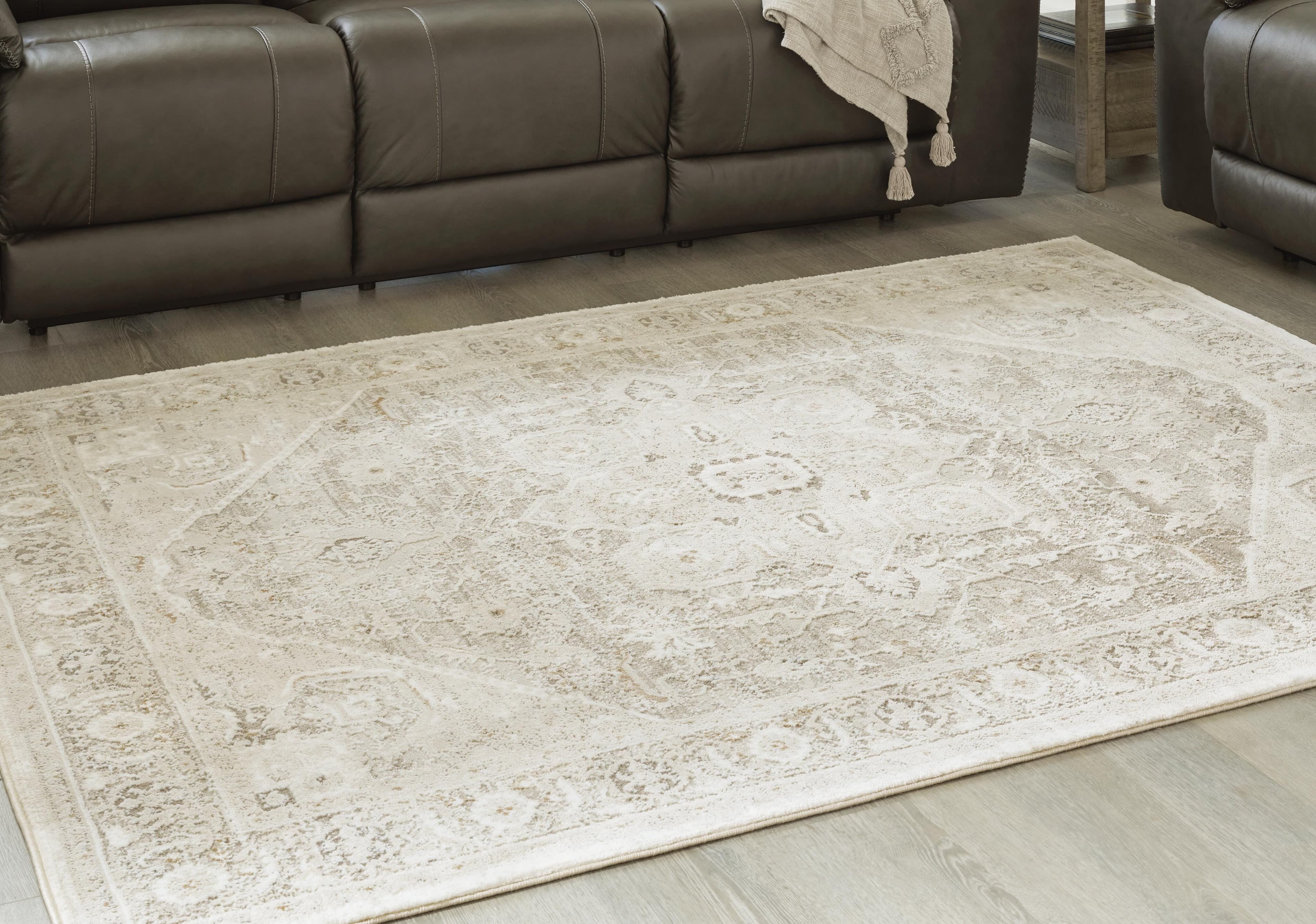 Gatwell 5' X 7' Rug