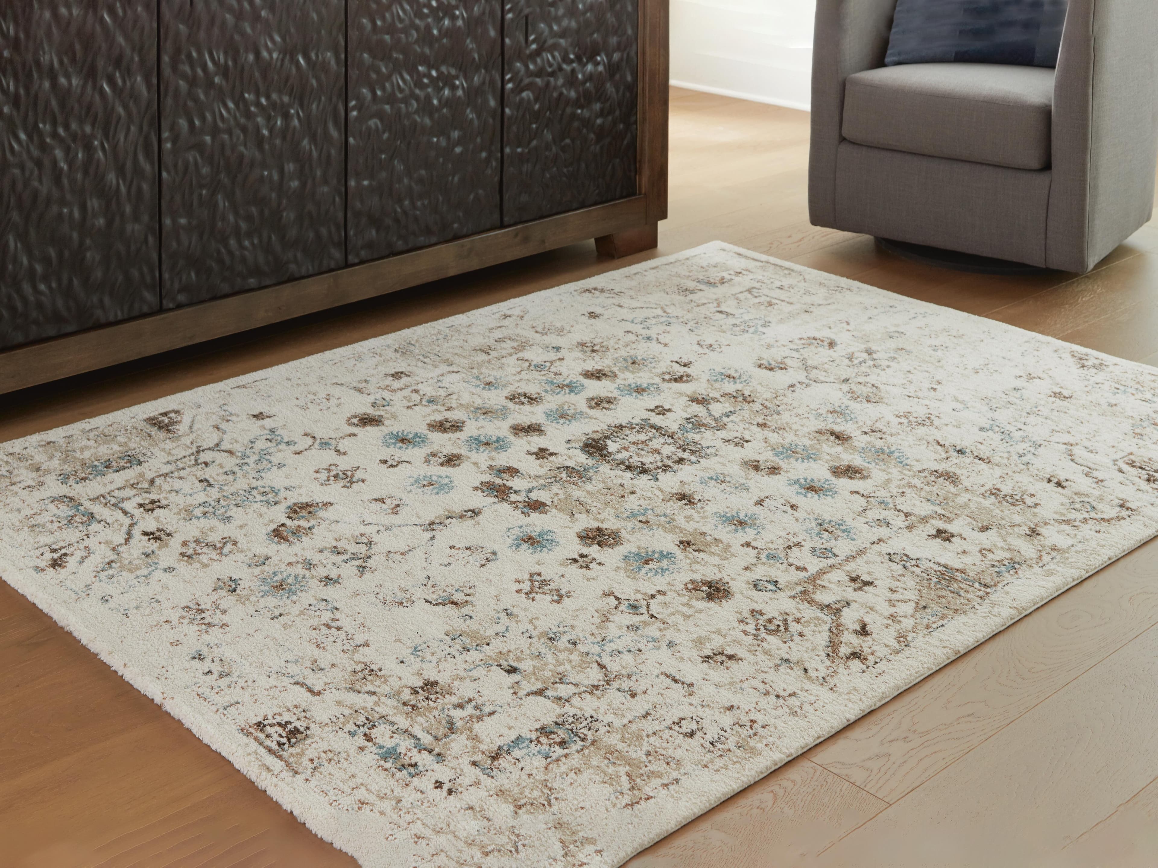 Jossler 5' X 7' Rug