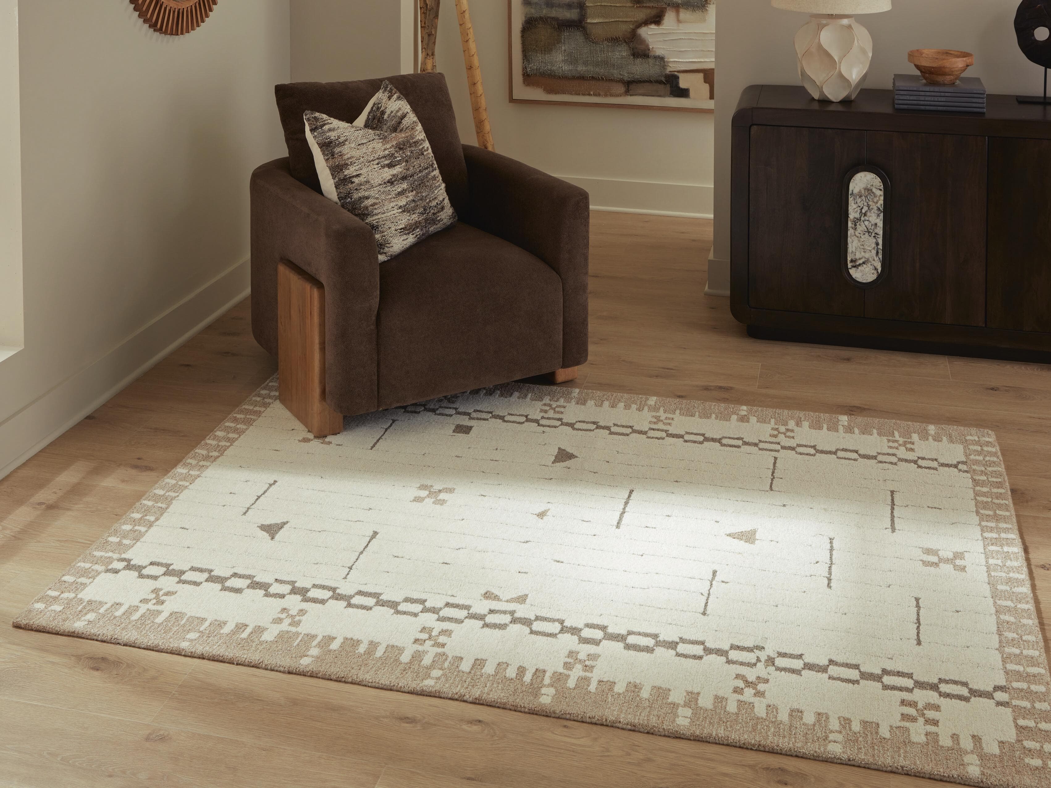 Dot 5' X 7' Area Rug