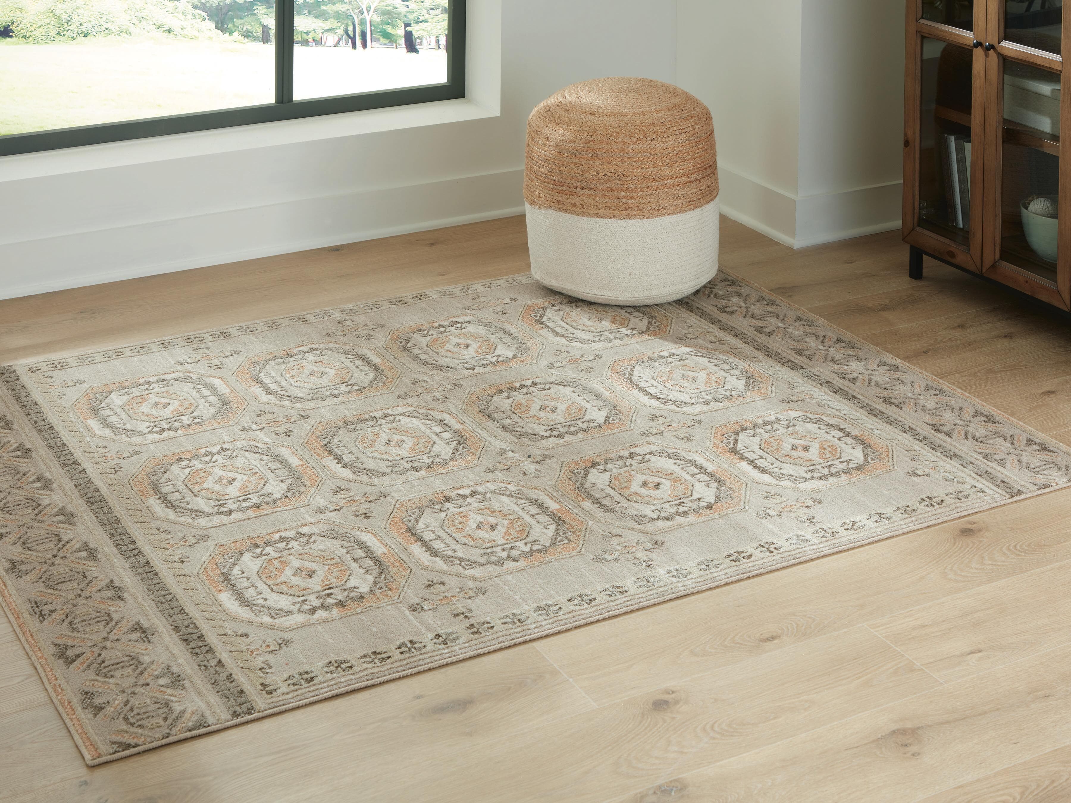 Bachby 5'3" X 7' Area Rug