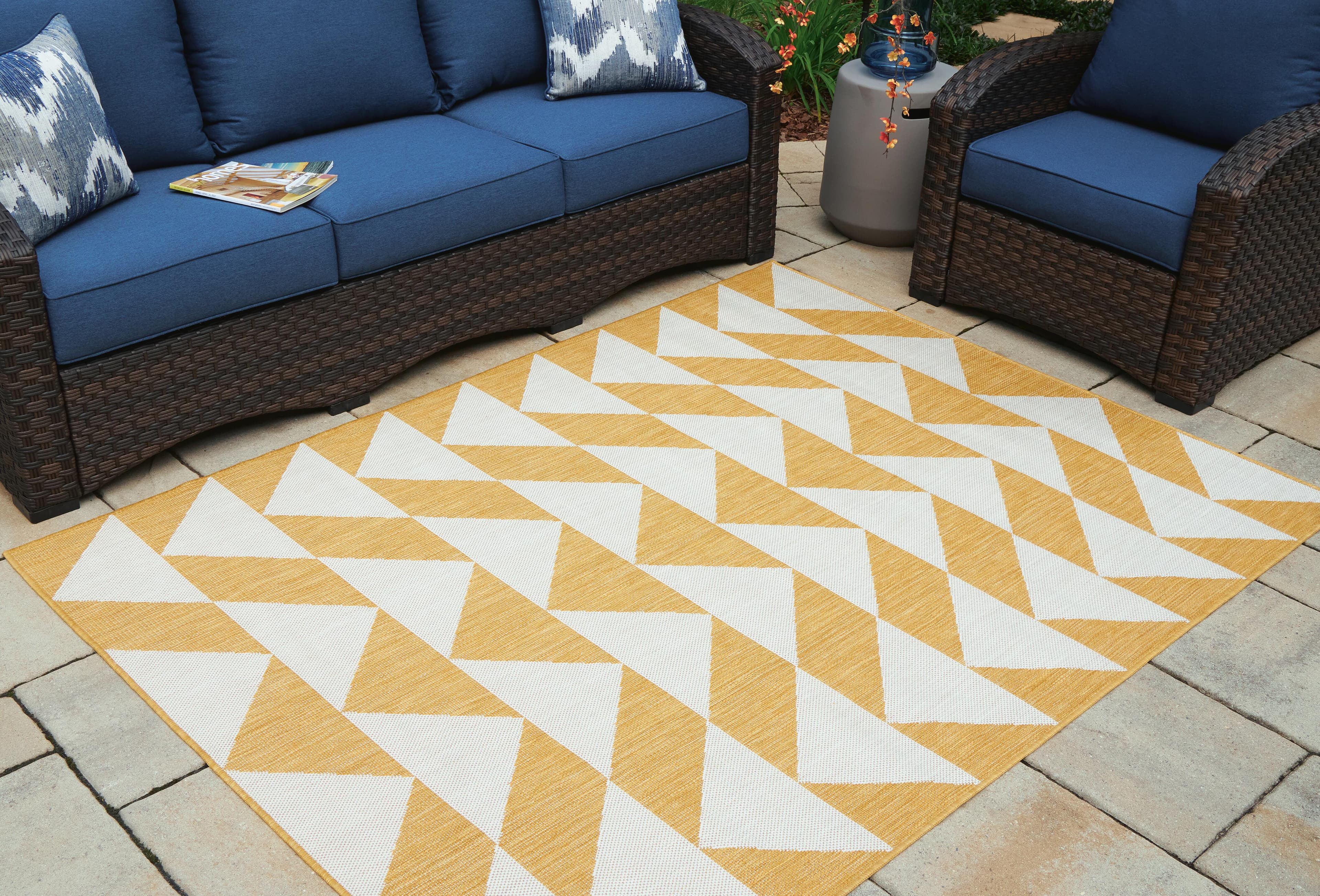 Thomley 5' X 7' Rug