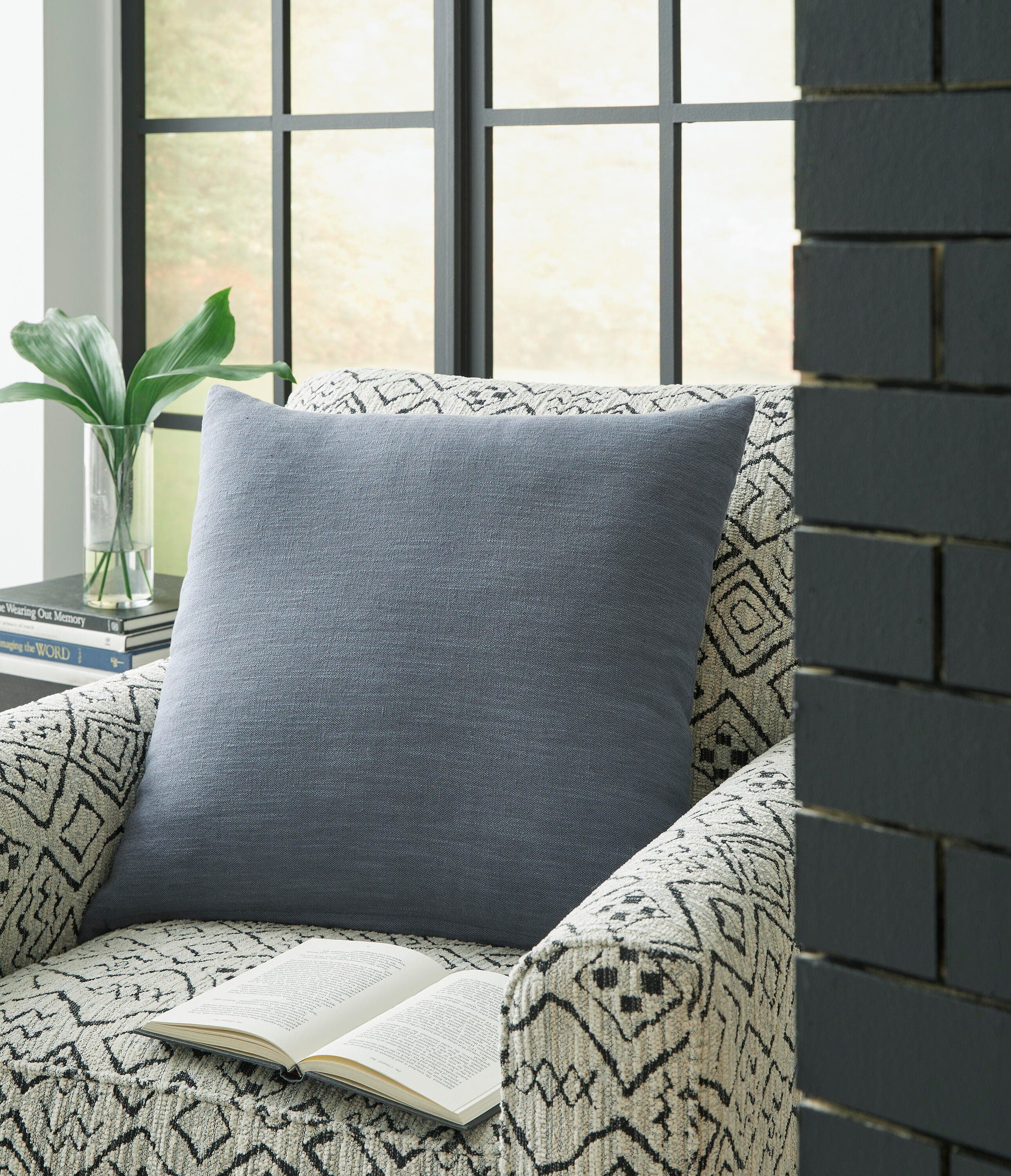 Thaneville Pillow (set of 4)