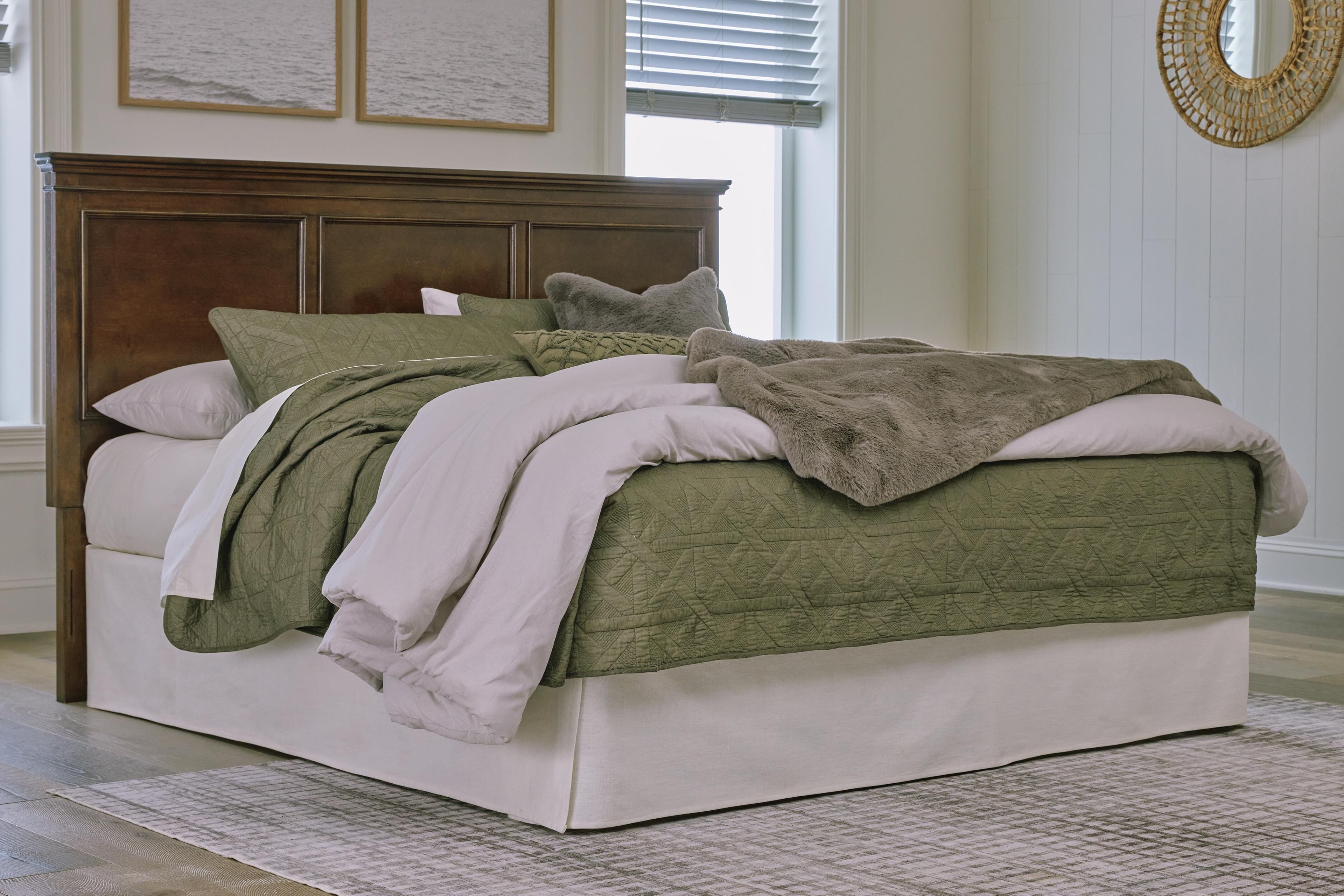 Danabrin California King Panel Bed
