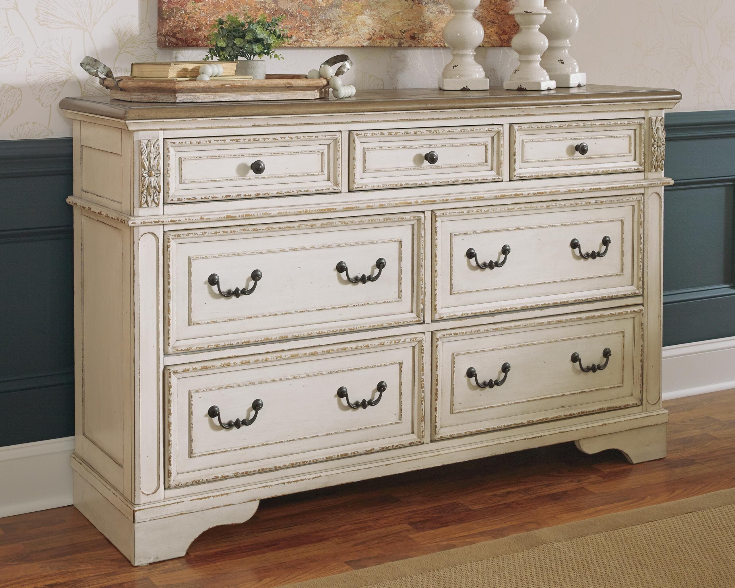 Realyn Queen Upholstered Panel Bed, Dresser and Mirror