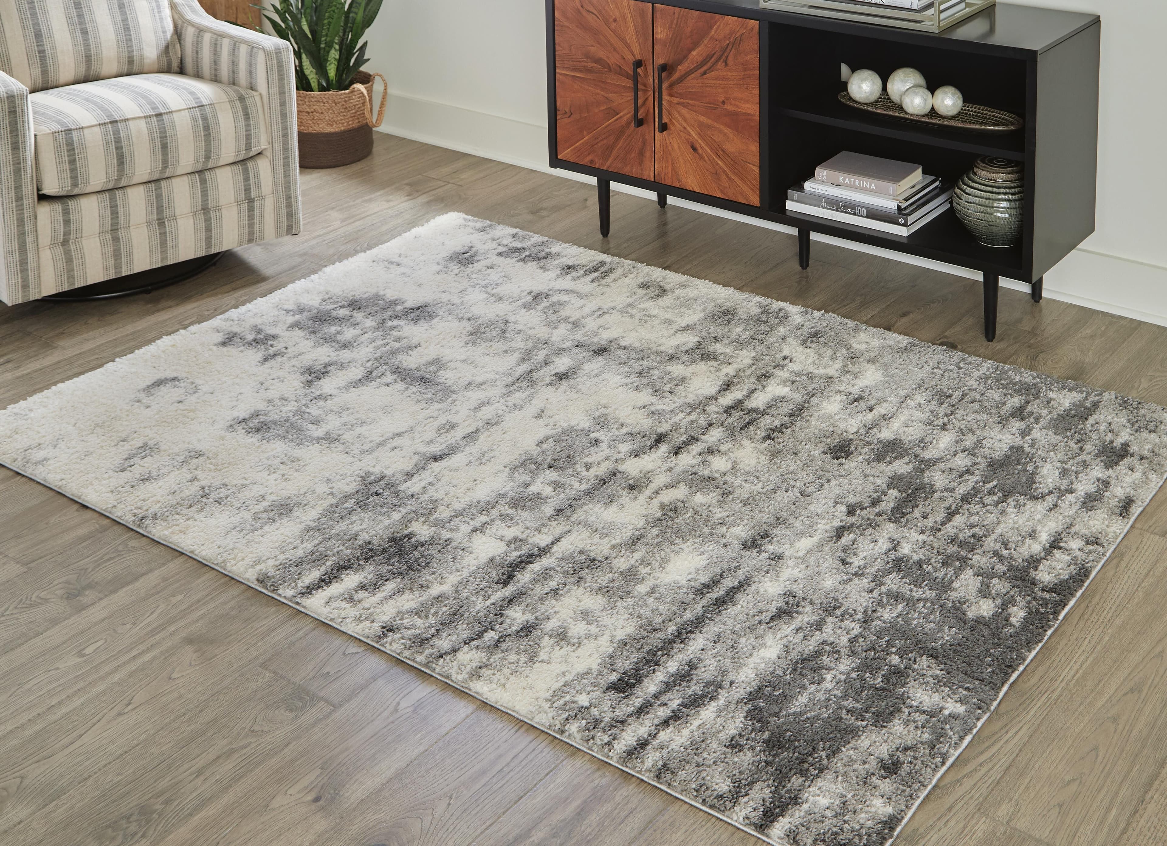 Gerdie 5'3" X 7'3" Rug
