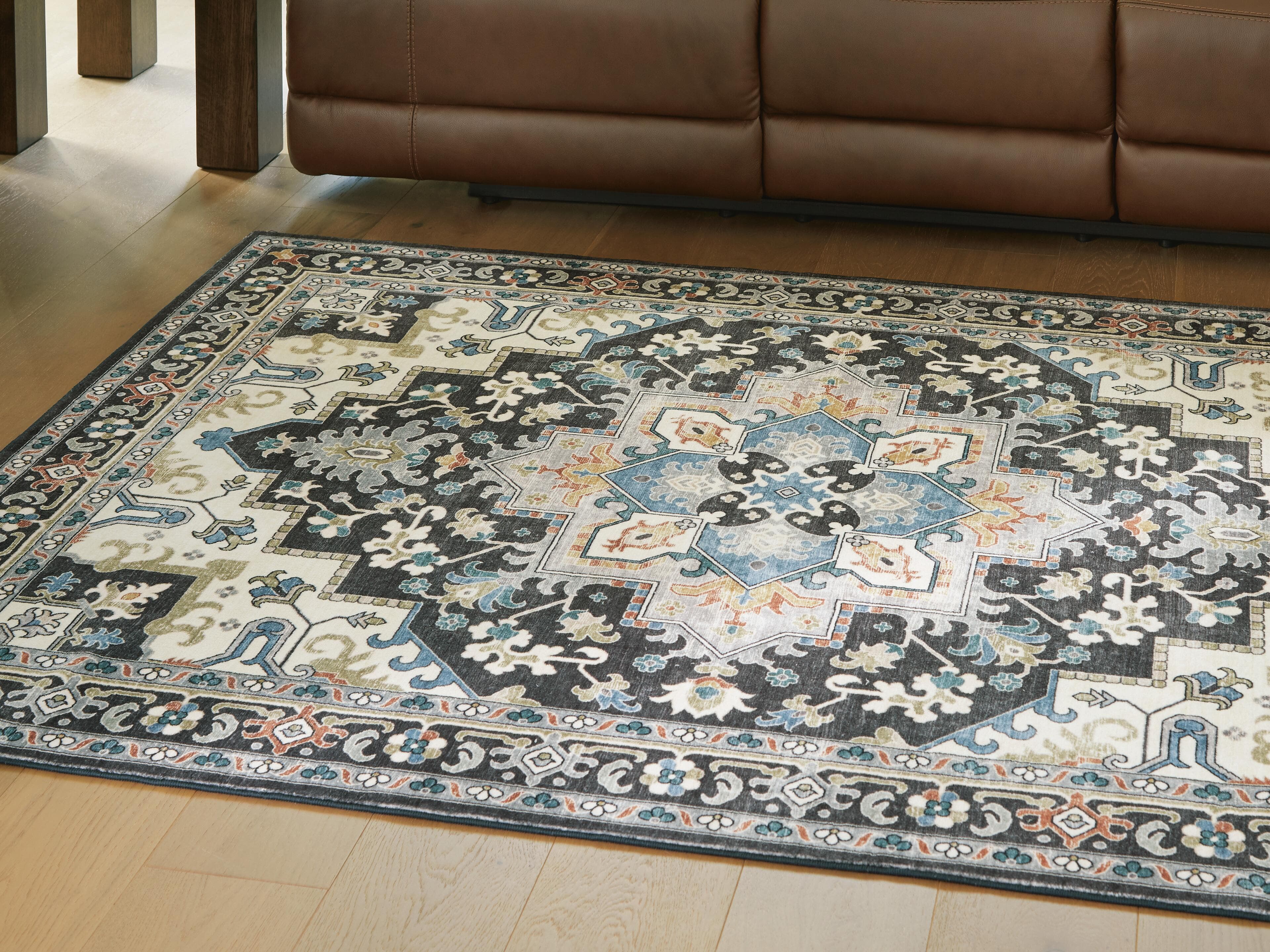 Leningston 5' X 7' Washable Rug