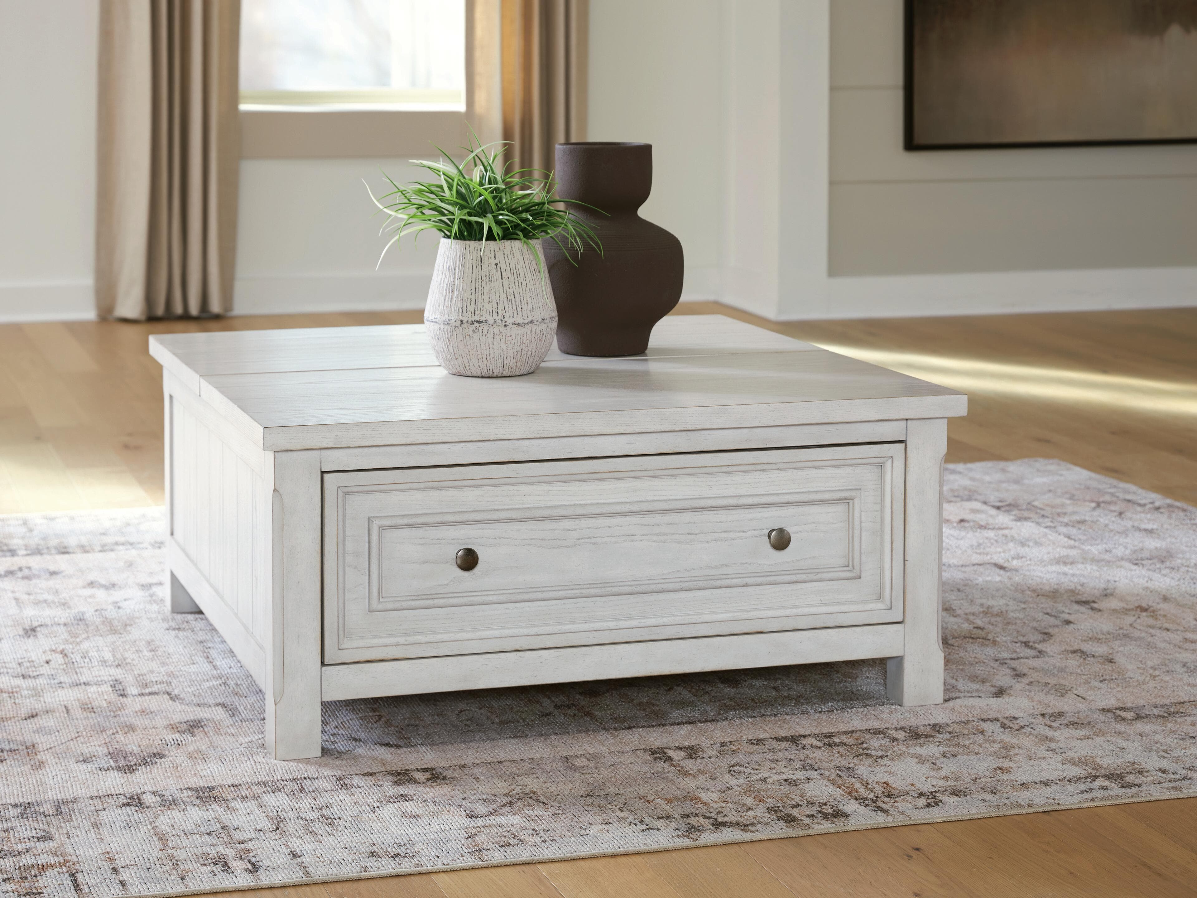 Robbinsdale Lift-top Coffee Table
